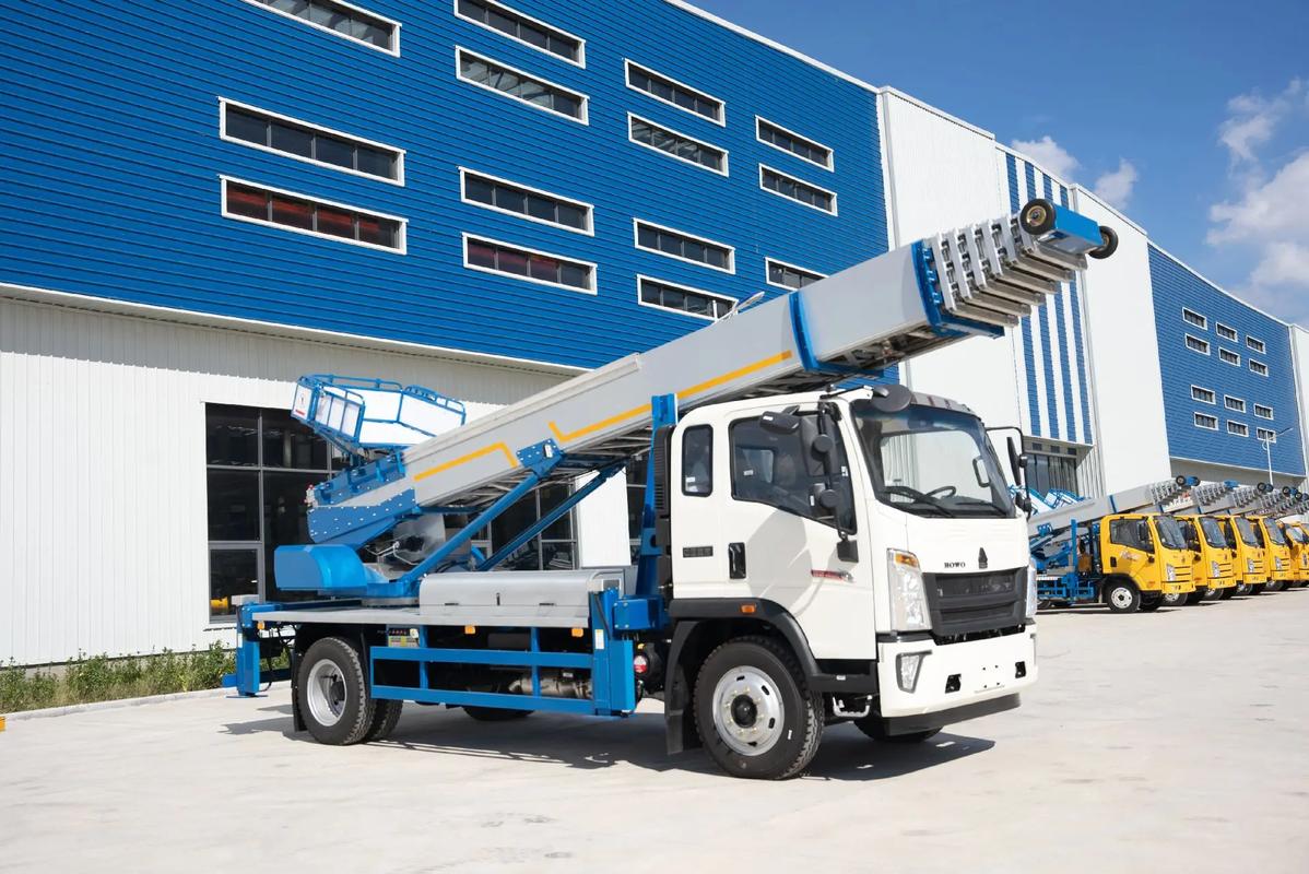 遂昌县出租云梯车高空作业车 建筑垃圾搬运